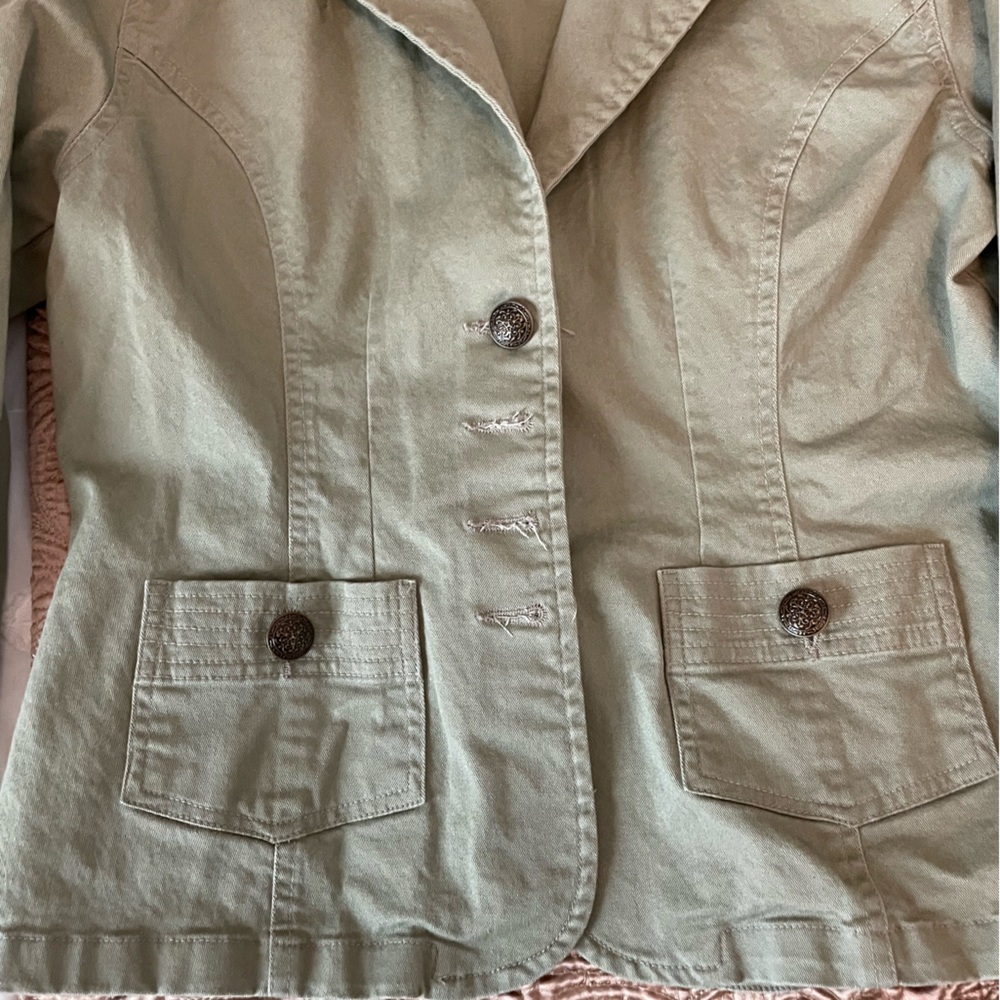 Blazer - Picture 4 of 8